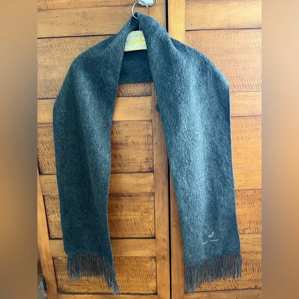 🦙🇵🇪 Long Dark Gray 100% Alpaca Peruvian Scarf with Fringe by Alpaca Camargo